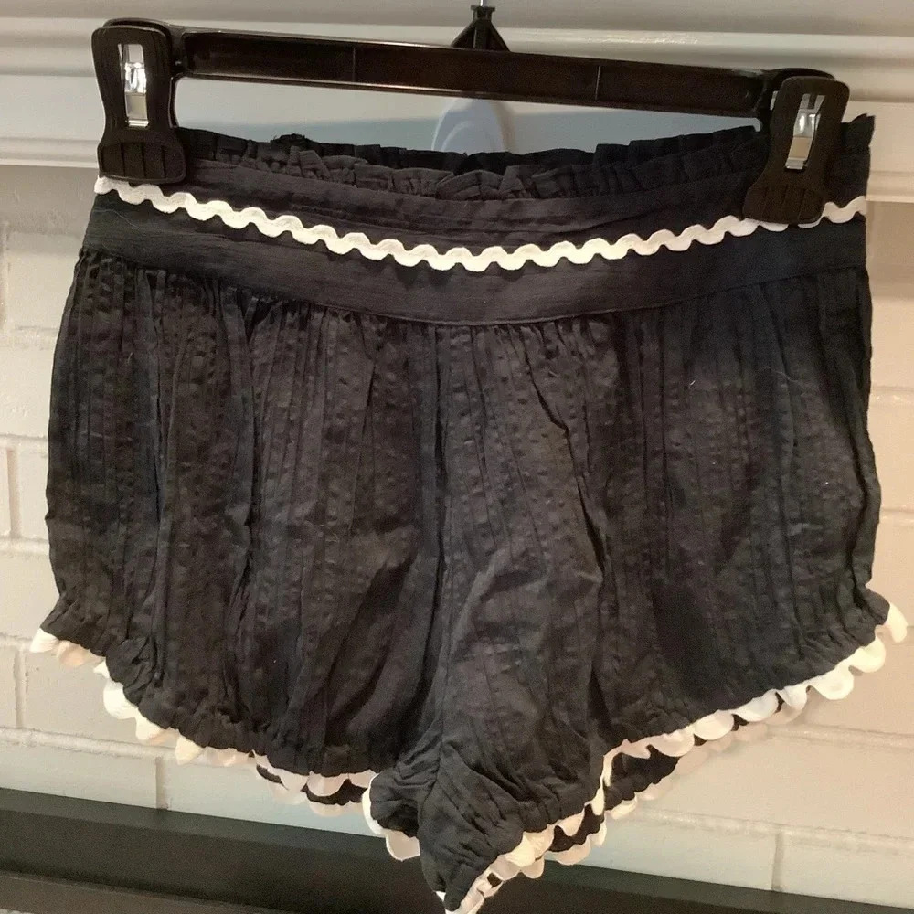 #244 NWT Anthropologie OVERSIZED Black Gauze Shorts Womens Size XS - Picture 4 of 5